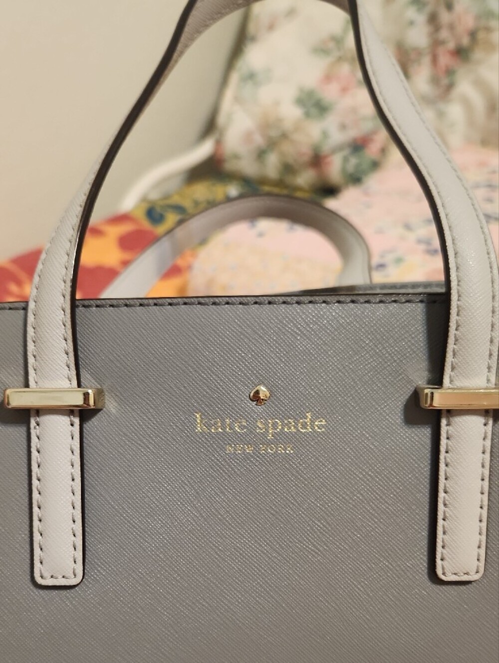 KATE SPADE Two-Tone Light Gray Satchel with Pale Gray Sides - Picture 2 of 12